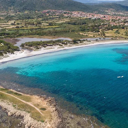 Feriehus Trilocale Vista Mare E Tavolara By Budoniaffitti *